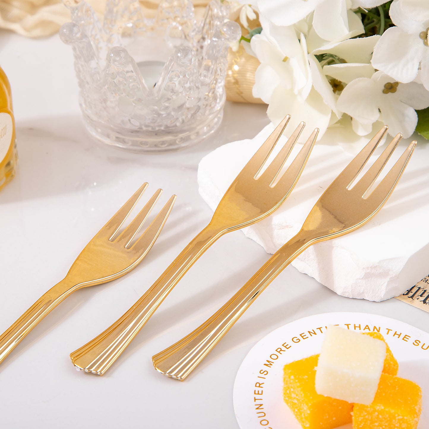 White Dessert Plates 6" with Gold Plastic Forks 5.7",White Plastic Square Plates for 100 Guests,Fancy Gold Plates, Including 100 6" Plastic Plates and 100 5.7" Plastic Forks