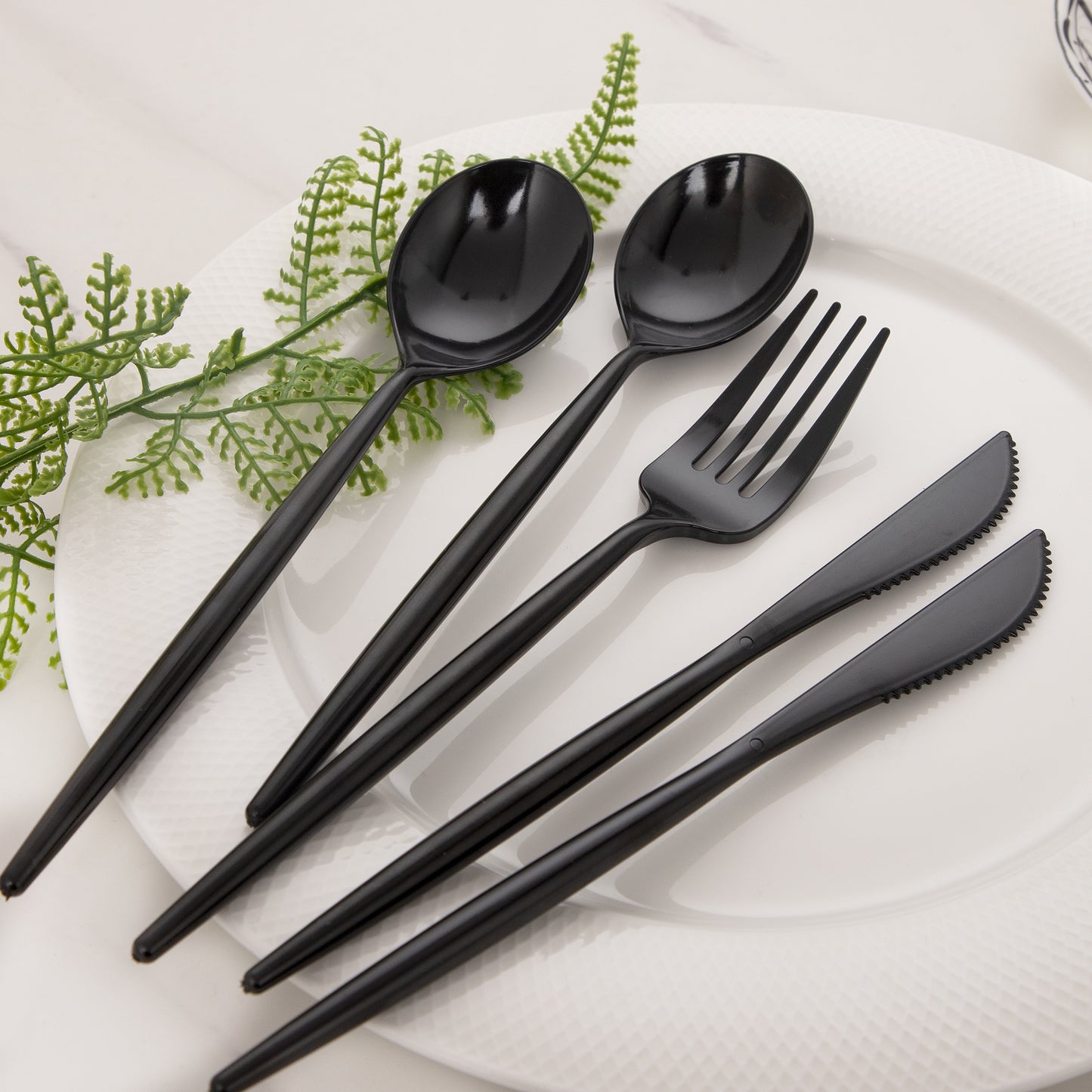 180pcs Black Plastic Silverware Plastic Silverware Heavy Duty Black Party Plastic Cutlery Black Plastic Forks Include 60 Forks,60 Knvies,60 Spoons