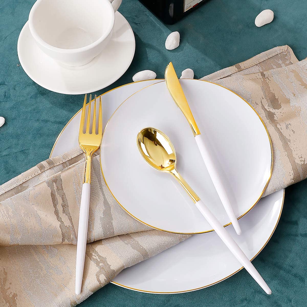 150pcs White and Gold Plastic Plates,Gold Plastic Silverware,Gold Plastic Dinnerware Set Includes 60 Gold Plates,30 Forks,30 Knives,30 Spoons For Weddings Celebrations and Parties