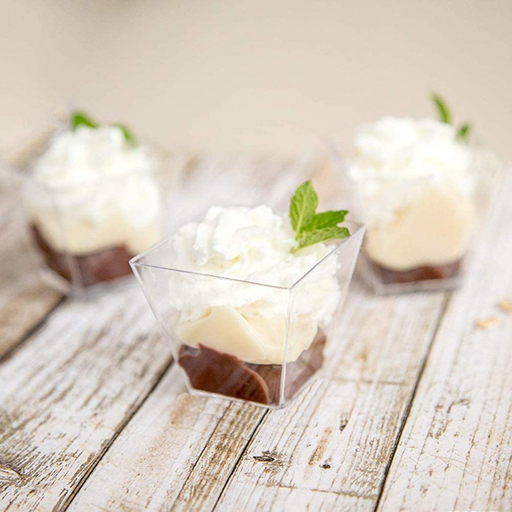 100pcs Square Plastic Dessert Cups (4oz) with 100pcs Mini Gold Plastic Spoons, Plastic Parfait Appetizer Cup, Medium Clear Dessert cups Perfect for Cakes, Ice Cream, Desserts Appetizers