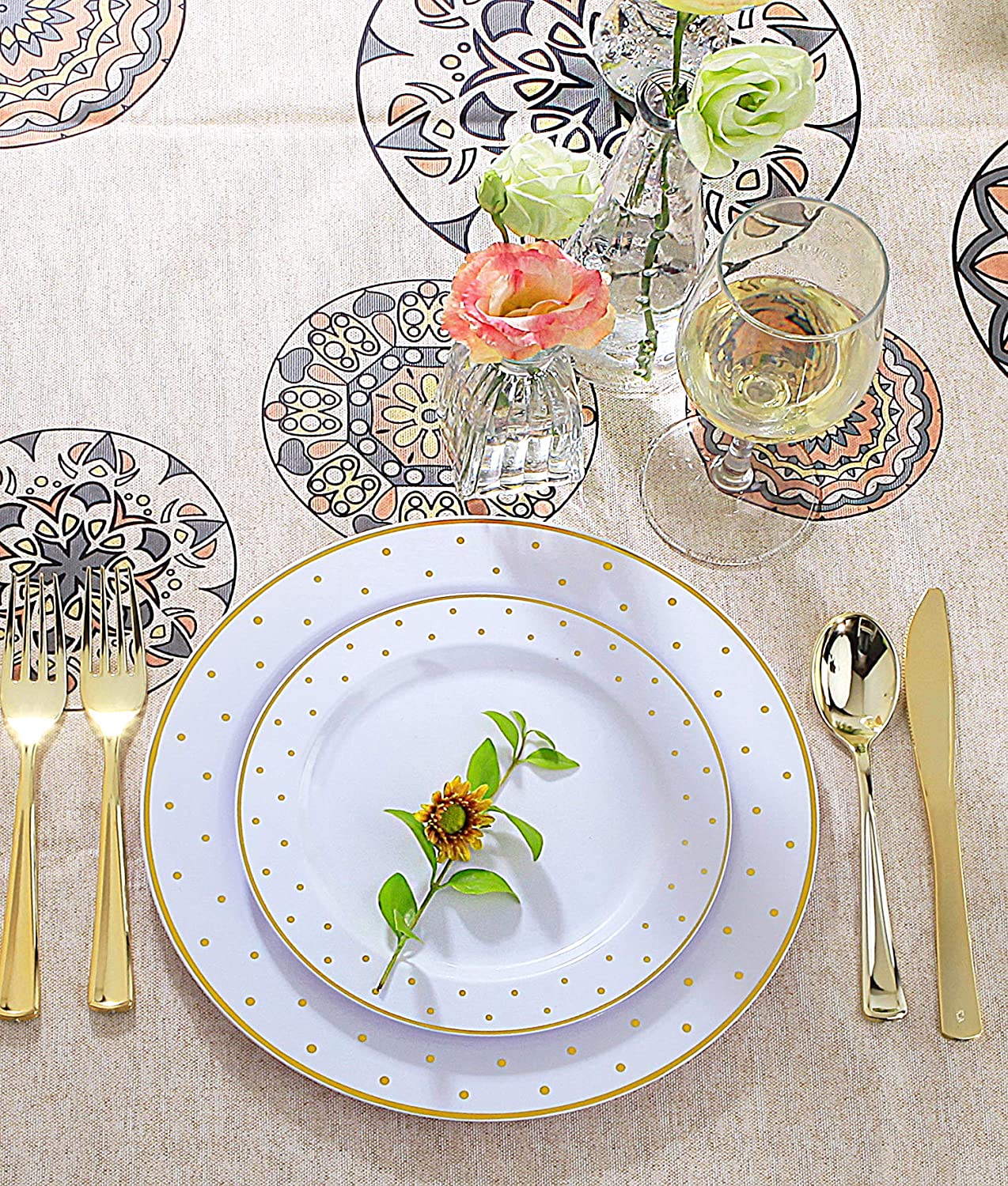 200pcs Gold Plastic Plates,Disposable Plates For Parties,Disposable Gold Plastic Silverware 40 Dinner Plates,40 Salald Plates,40 Knives,40 Forks,40 Spoons,Perfect for Birthday,Party,Wedding