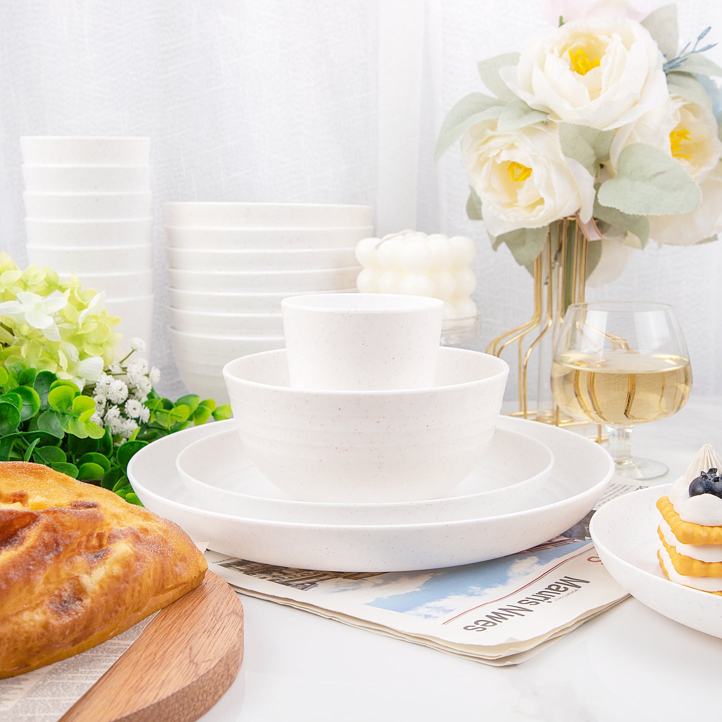 32pcs Wheat Straw Dinnerware Sets, White Dishes for 8, Plates and Bowls Sets, Reusable Plastic Plates, Microwave Dishwasher Safe Plates, White Plastic Dinnerware Set, White Plastic Plates