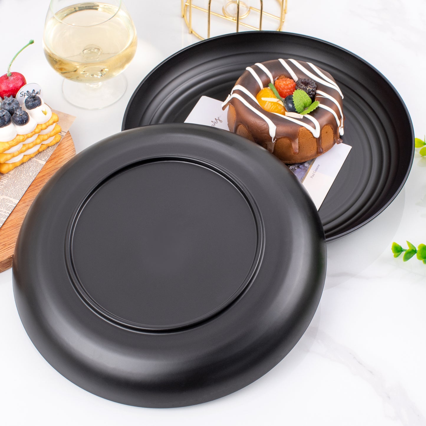 16pcs Black Wheat Straw Plates,10 inch Unbreakable Dinner Plates,Reusable Plastic Plates,Dishwasher & Microwave Safe,Lightweight Dinnerware Plates Set for Kitchen,Camping