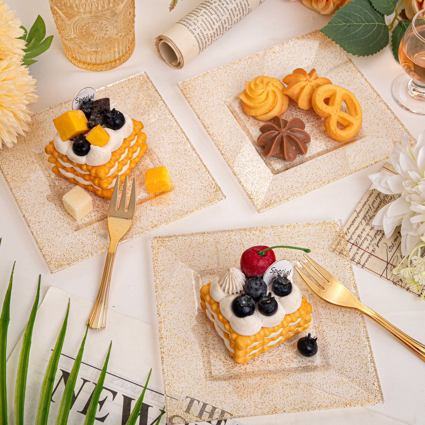 200Pcs 6" Dessert Plates Gold Glitter with Gold Plastic Forks 5.7",Plastic Square Plates for 100 Guests,Party Plastic Salad Plates Appetizer Square Plates Suit for Party, Wedding, Birthday