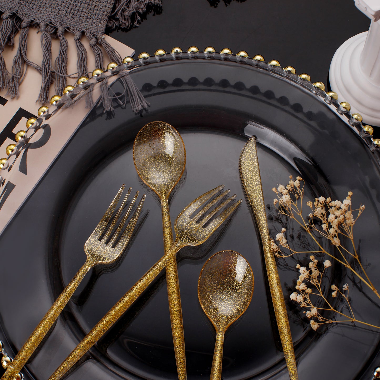 180pcs Gold Plastic Silverware Durable Plastic Silverware Gold Glitter Color Party Plastic Cutlery Gold Plastic Flatware Include 60 Forks,60 Knvies,60 Spoons for Wedding,Birthday Monther's