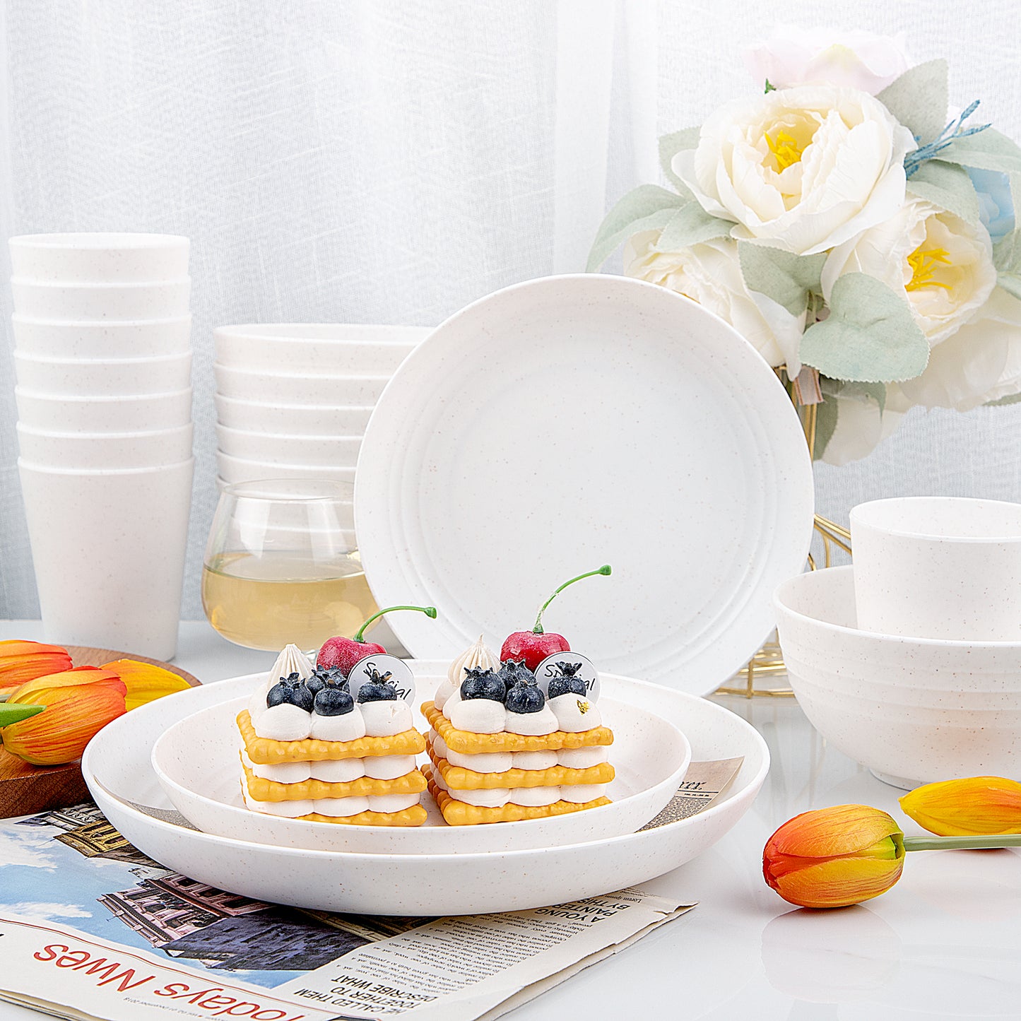 32pcs Wheat Straw Dinnerware Sets, White Dishes for 8, Plates and Bowls Sets, Reusable Plastic Plates, Microwave Dishwasher Safe Plates, White Plastic Dinnerware Set, White Plastic Plates
